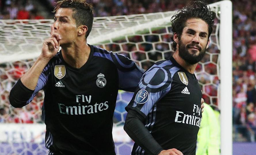 Atletico Madrid v Real Madrid - UEFA Champions League - Semi Final - Second Leg - Vicente Calderon Stadium