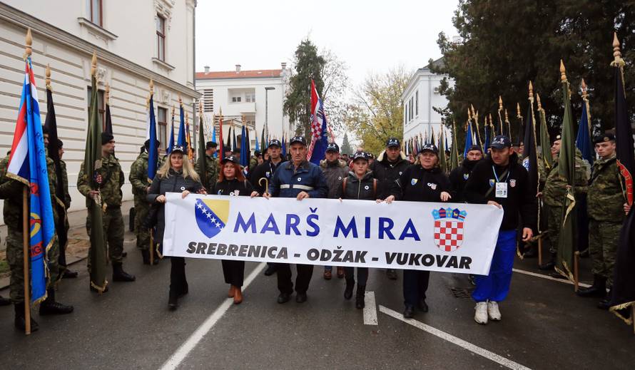 Predsjednica stigla u čizmama kakve su nosili hrabri branitelji