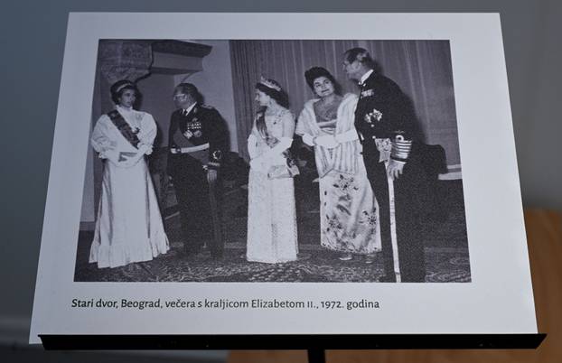 Zagreb: U Srpskom  kulturnom centru, fondacija Jovanka Broz održava izložbu haljina i torbi