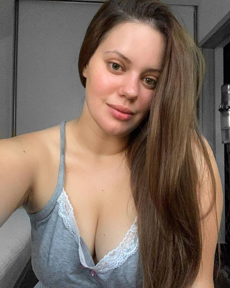 Domaće zvijezde opraštaju se od pape Franje: Nedostajat ćeš u ovom grubom svijetu danas