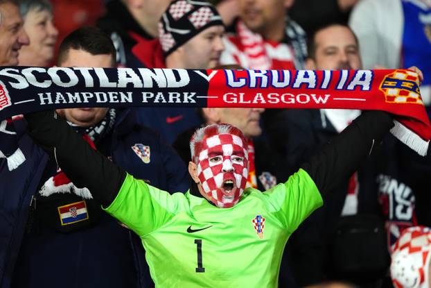 Glasgow: Navijači na utakmici Hrvatske i Škotske