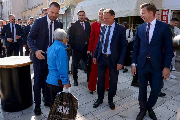 Zadar: Predsjednik Hrvatskog sabora Gordan Jandroković obišao je manifestaciju pod nazivom „Pijat na Pijaci“ 