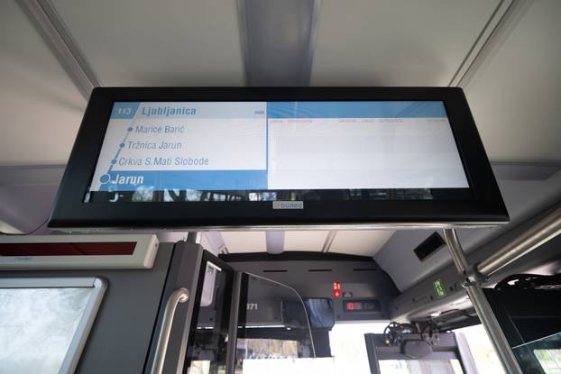 Zagreb: Tomislav Tomašević i suradnici predstavili prvi električni autobus namijenjen za javni prijevoz