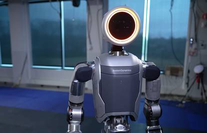 VIDEO Ovaj humanoidni robot kreće se kao ni jedan do sada