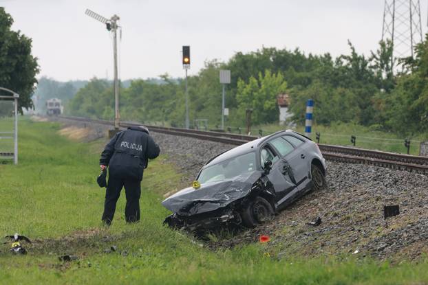 Teška nesreća u Županji, sudarila se tri vozila, jedna osoba poginula