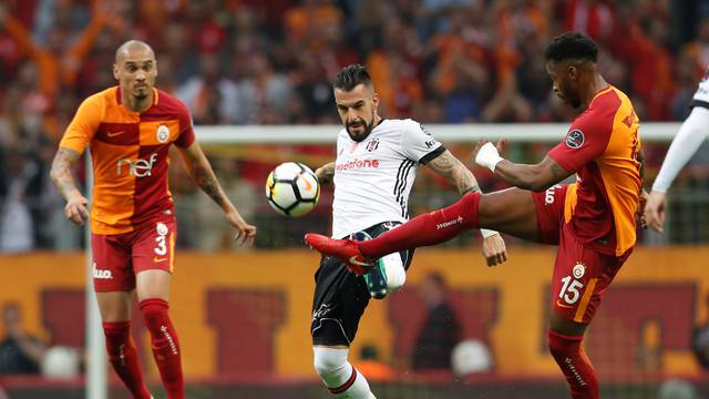 Turkish Super League - Galatasaray v Besiktas