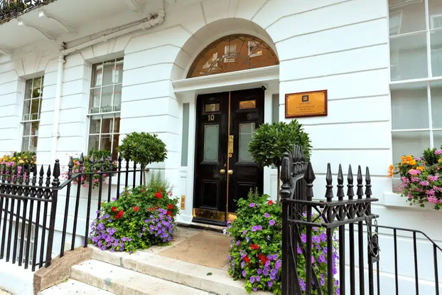 FOTO Pogledajte gdje sad radi Bruna Sanader i koliko stoje njezine usluge u Londonu...