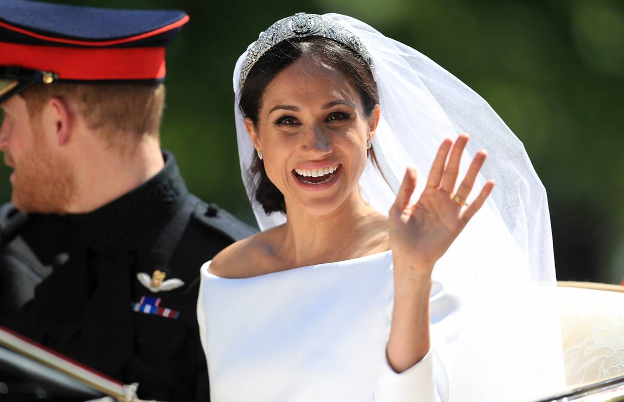 Veo postaje hit: Povratak chic detalja uz bijele vjenčanice