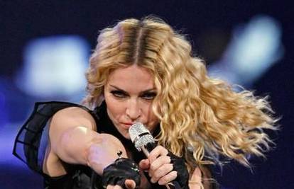 Madonna završila spor oko fotografija protiv tabloida