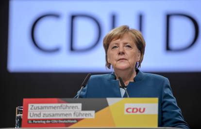 Merkel je odbacila navode o prijevremenom povlačenju