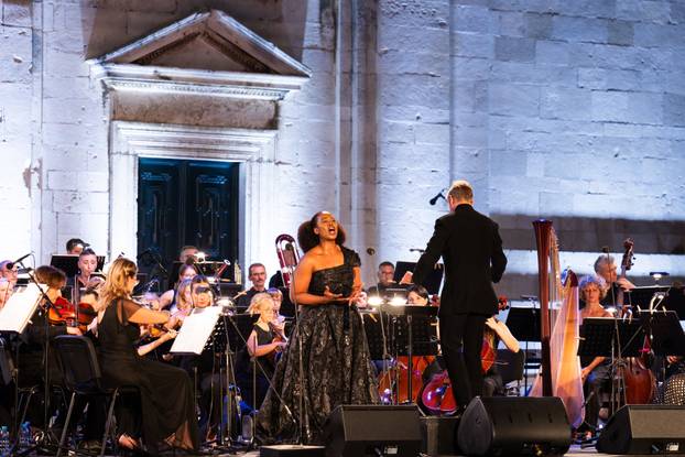 Dubrovnik: Opera galom ispred Katedrale zatvorene su 77. Dubrovačke ljetne igre