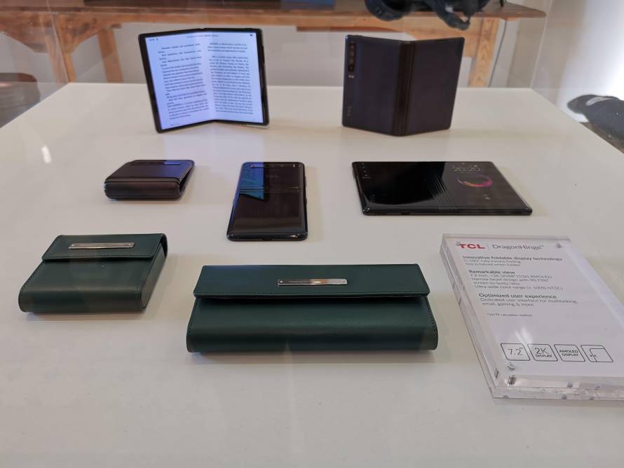 Napravili preklopni mobitel koji se može savinuti u pametni sat