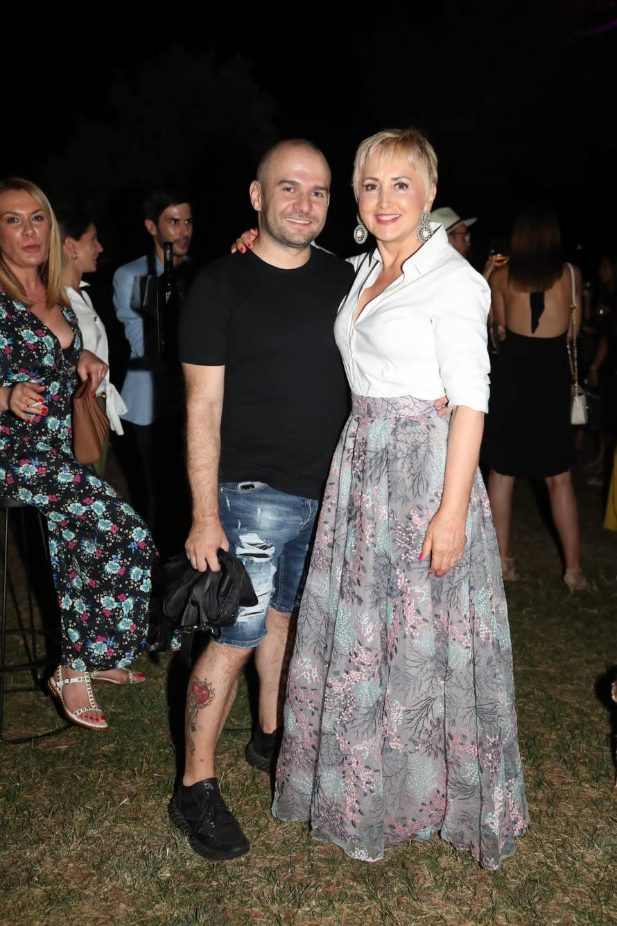 Mila Elegović i Ronald Braus javno se pomirili nakon sedam godina: 'Život je prekratak!'