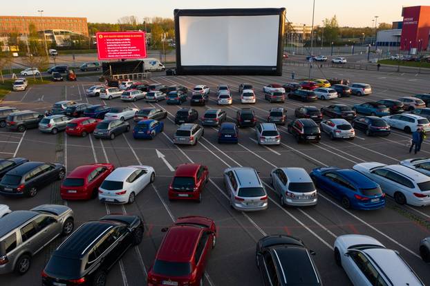 Coronavirus - drive-in cinema