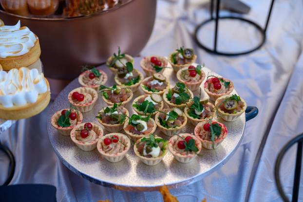 Dubrovnik: Tradicionalna Dubrovačka trpeza na Stradunu