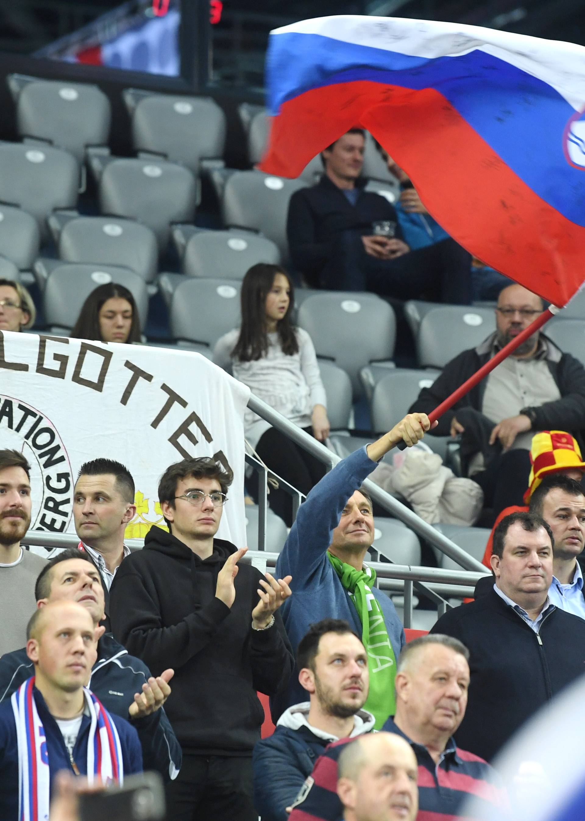 Kitarović s Pahorom navijao za Slovence: 'Velika gesta Jakova'