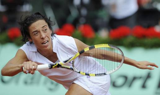 Wimbledon: Pobjednica R. Garrosa Schiavone ispala