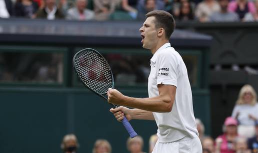 Izletio drugi nositelj! Hurkacz izborio četvrtfinale s Federerom