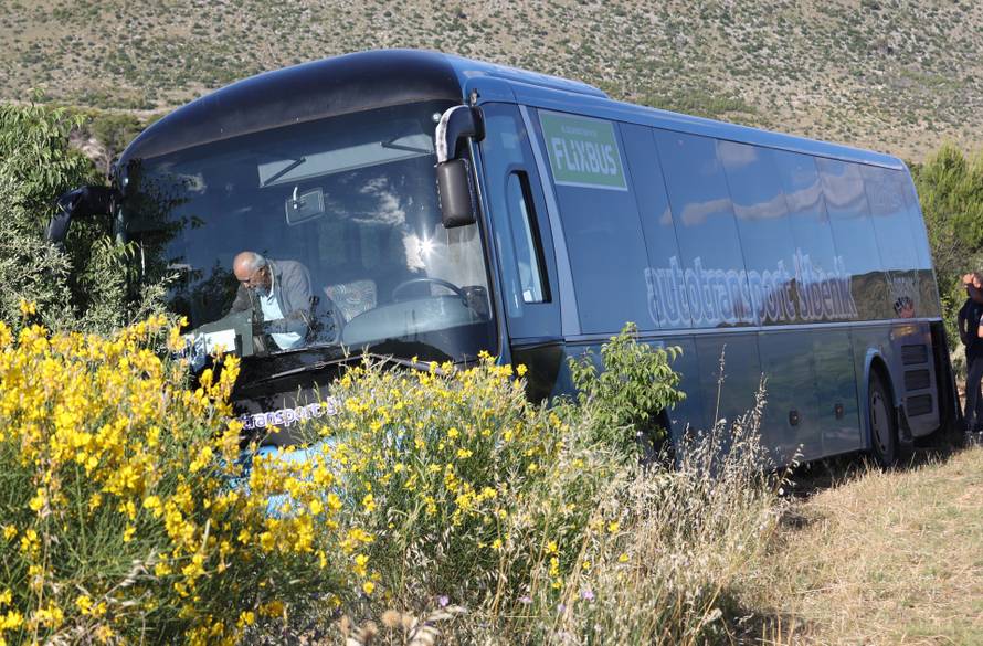 Šibenik: Sudar autobusa i osobnog automobila