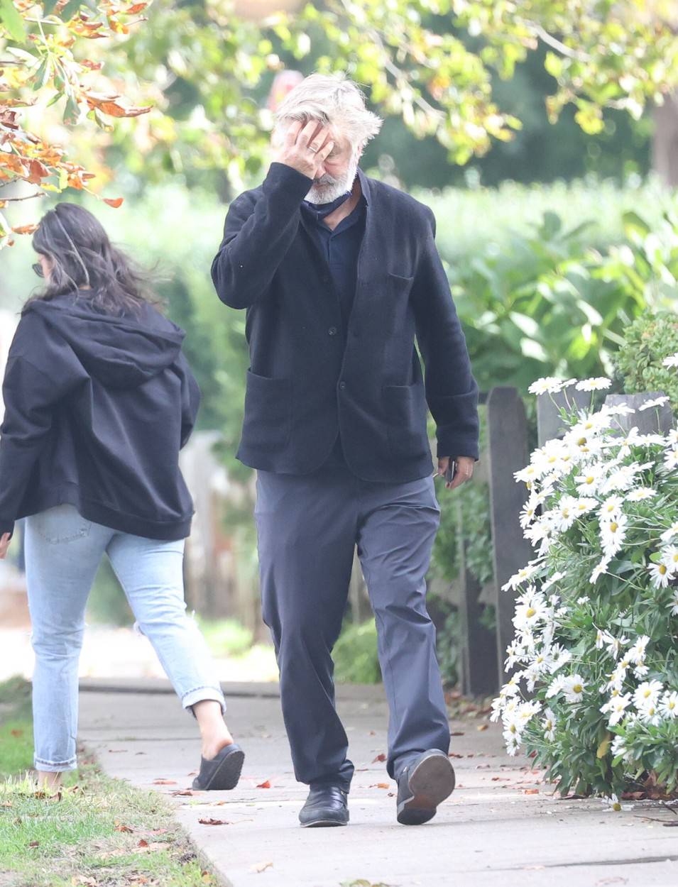 Exclusive - Alec Baldwin looks unkept as he is spotted grabbing a coffee in the Hamptons, East Hampton, USA - 07 Oct 2021