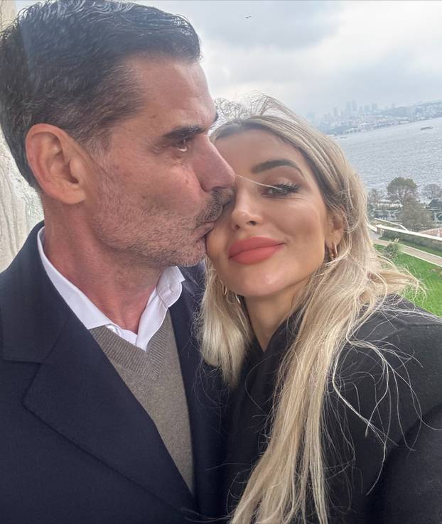 FOTO Naša prekrasna novinarka zaljubila se u ikonu Reala. Brak im je kao iz bajke, dobili i sina