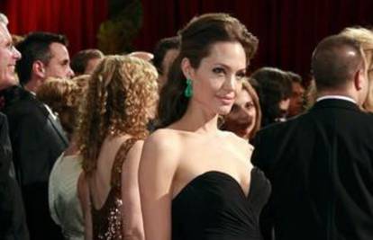 Angelina Jolie dizajnirala liniju nakita od dragog kamenja