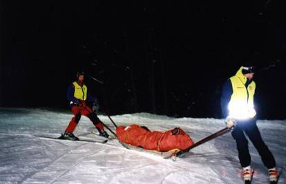 Nestalog starca (84) našli kako leži u snijegu na brdu