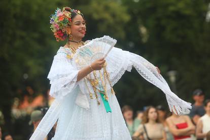 Skupine iz Slovačke i Paname zaplesale na Međunarodnom festivalu folklora u Karlovcu