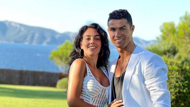 Ronaldo otvoreno o planovima za vjenčanje s Georginom: 'Ona dobro zna što ja mislim o tome'