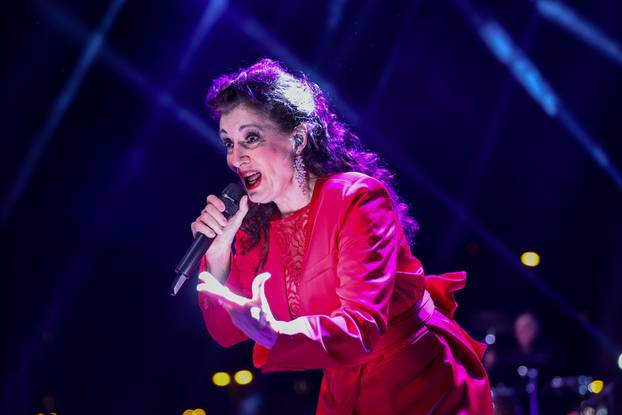 Split: Koncert Doris Dragović na rivi