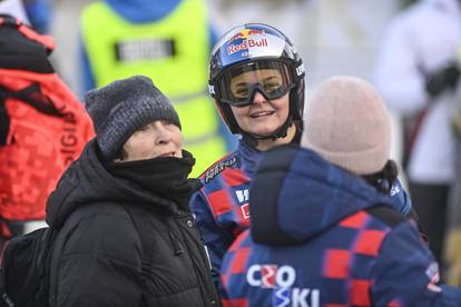 FOTO Baka i djed bodrili Zrinku: Pogledajte atmosferu hrvatskih navijača na utrci u Sloveniji...