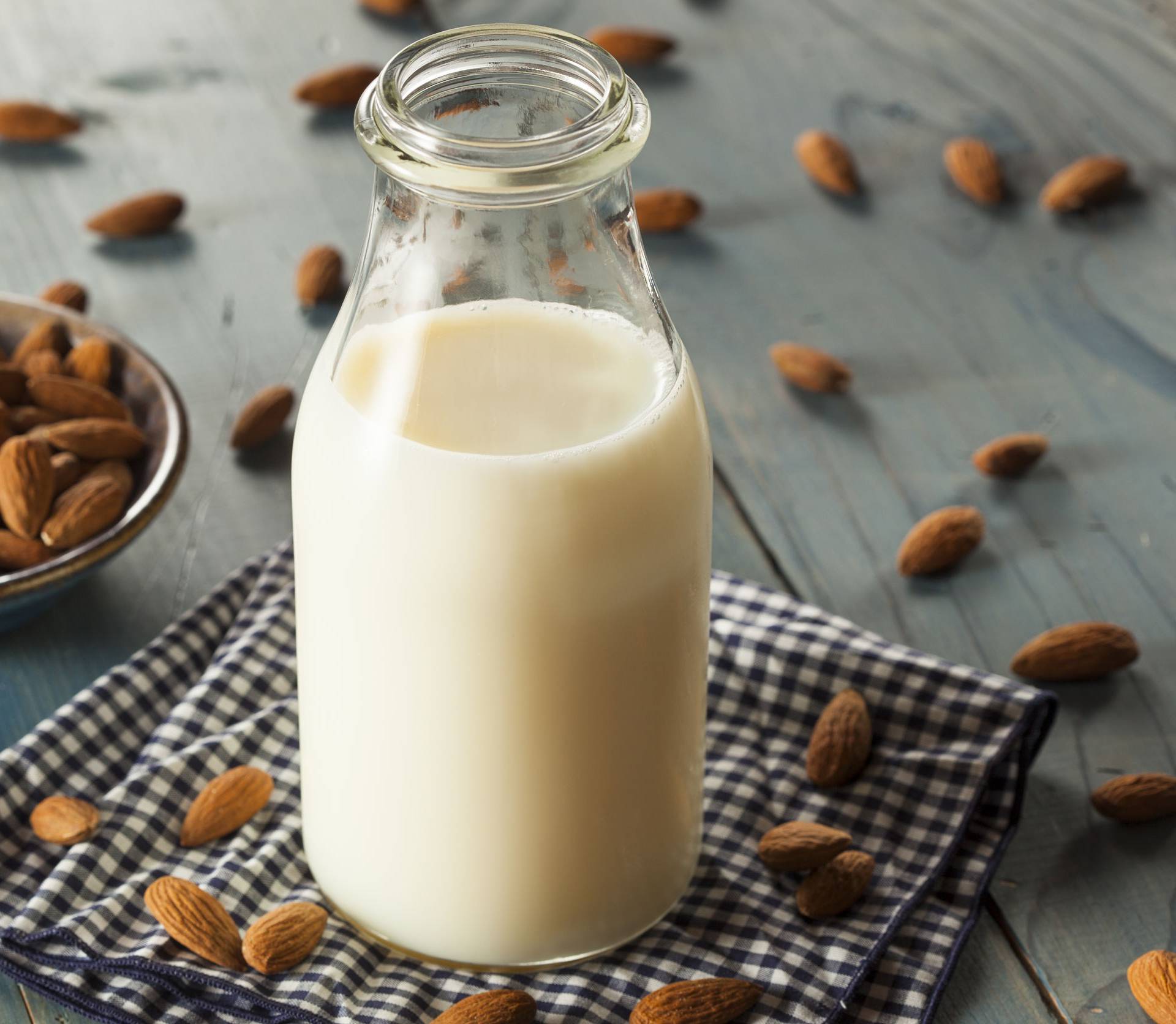 Organic White Almond Milk