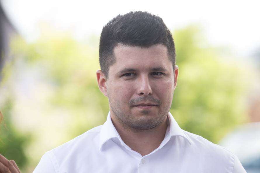 Gradski vijećnici u Vrgorcu će i dalje dobivati 1 kunu mjesečno