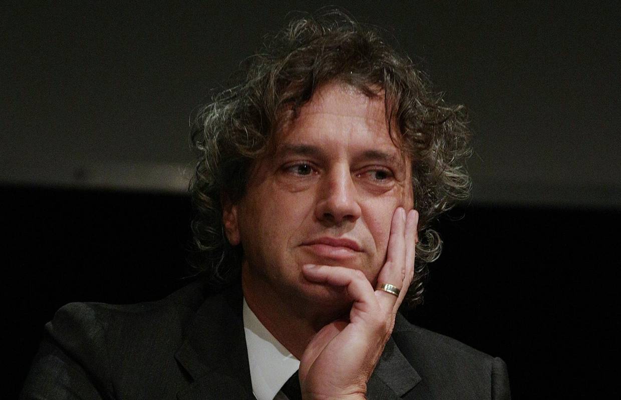 Golob: 'Janša je nakon poraza deregulirao cijene goriva'