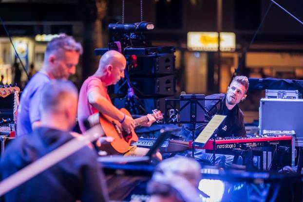 Vela Luka: Generalna proba koncerta Trag u Beskraju