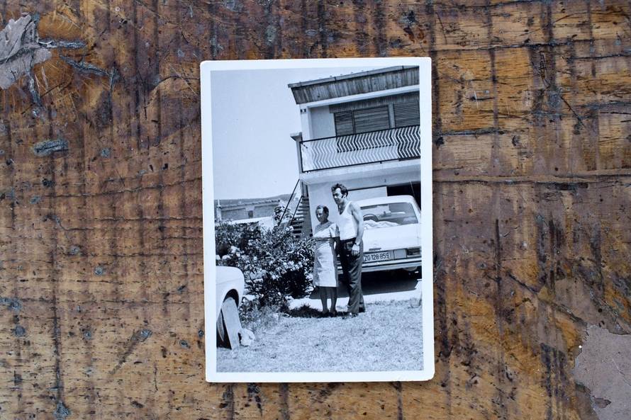 'Moju majku su ubili, trupla su bacili u staju i zatim ih zapalili'