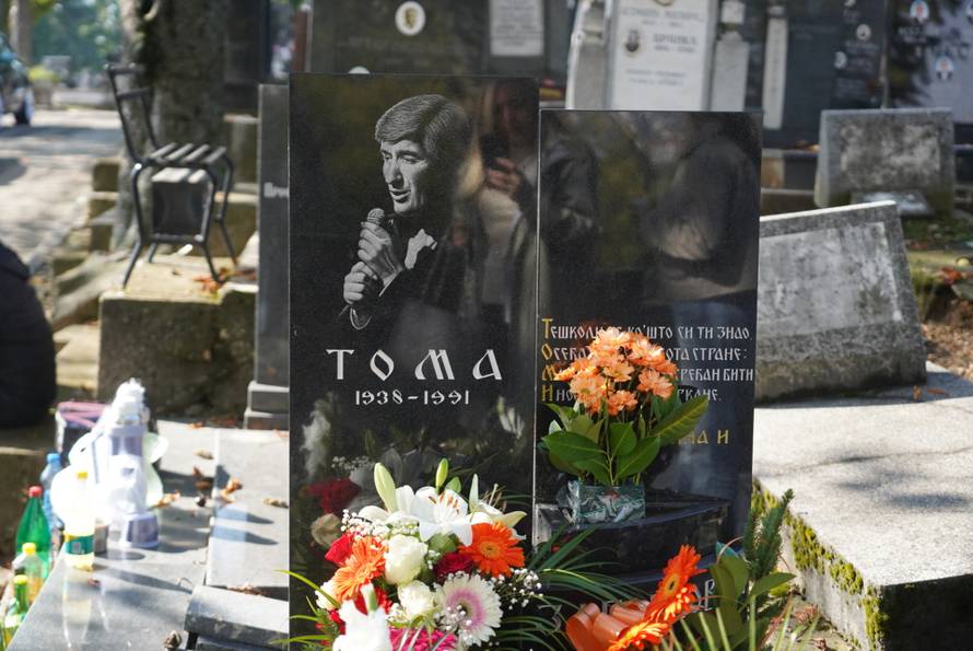 Beograd: Obilježena 34. godišnjica smrti pjevača Tome Zdravkovića