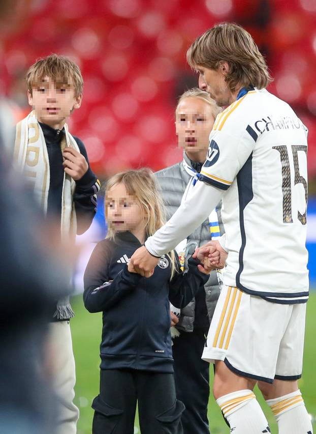 FOTO Tata, opet si prvak: Evo kako je Modrić slavio s obitelji