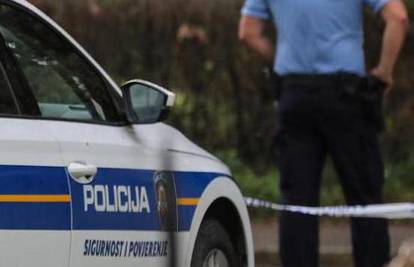 Užas u Splitu: Vozač motocikla poginuo u teškoj prometnoj nesreći. Sudario se s autom...