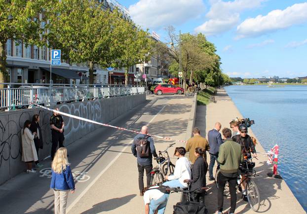 Several people have been injured in a collision near Dronning Louises Bro in Copenhagen