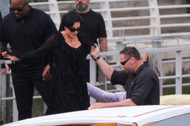 Anticipated wedding of Amazon founder Jeff Bezos and Lauren Sanchez in Italy