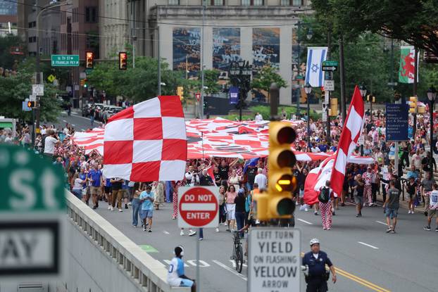 SP 2026 Philadelphia: Navijači razvili veliku hrvatske zastavu na uoči utakmice s Ganom 
