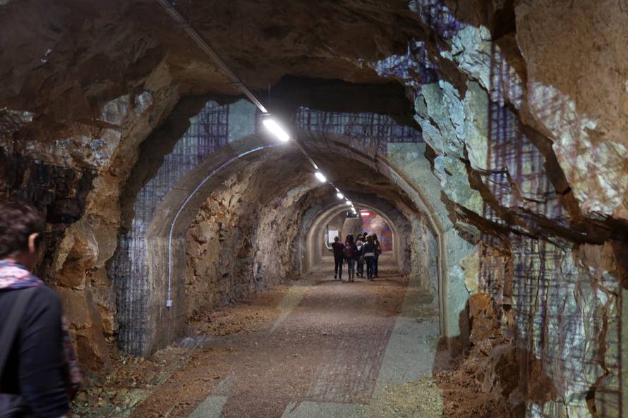 tunel