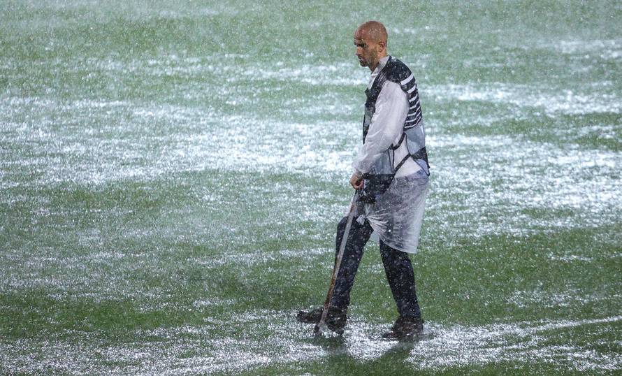 Utakmica između Rijeke i Sparte Prag u Konferencijskoj ligi prekinuta zbog kiše