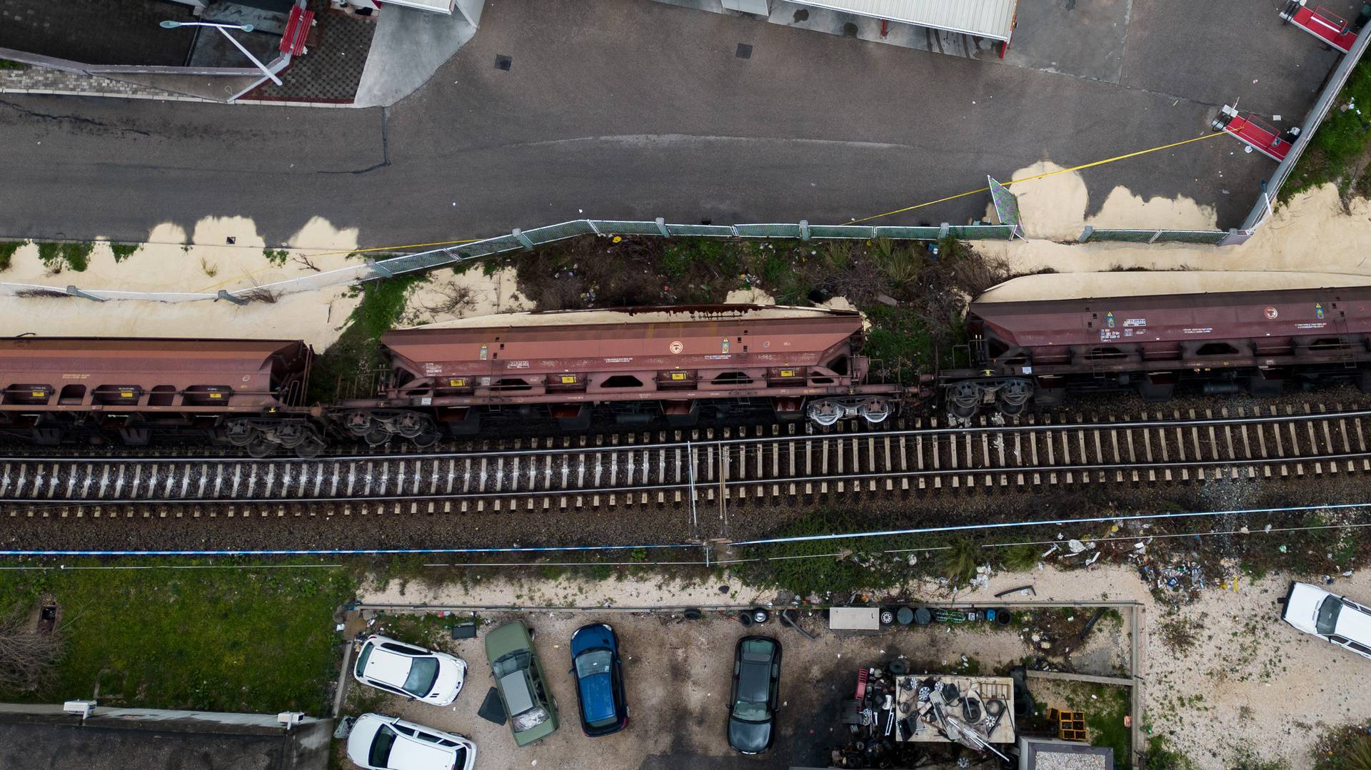 Mostar: Prevrnulo se pet vagona teretnog vlaka