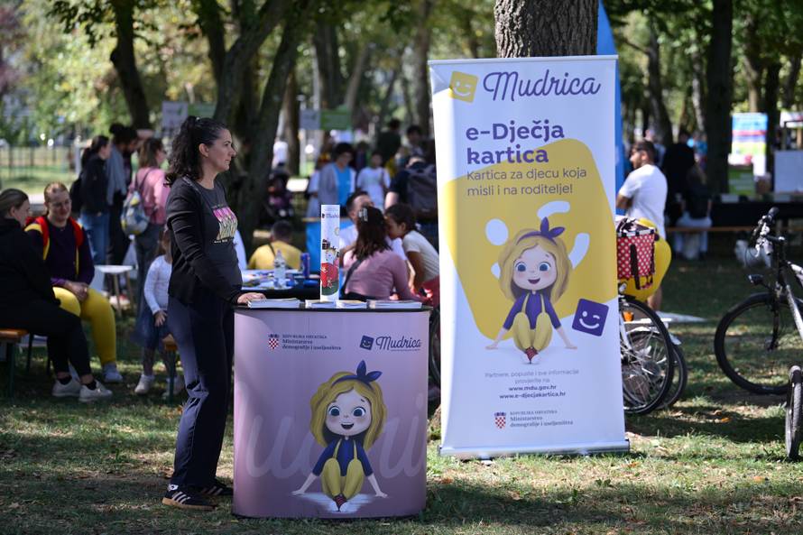 Obiteljski izlet, shopping ili putovanje? Kartica Mudrica donosi popuste