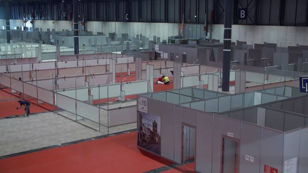 New field hospital at exhibition centre in Madrid