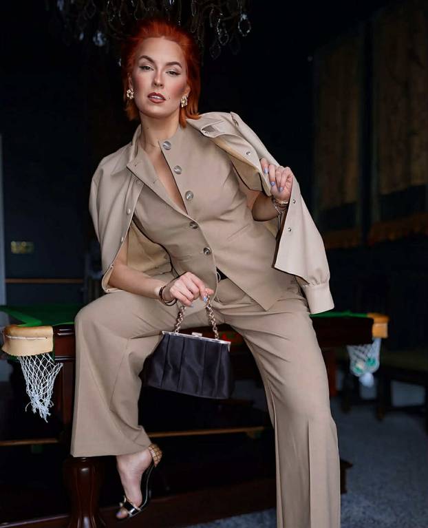 'Radim u industriji za odrasle i želim izaći. Pokažem dovoljno i bez da spavam sa 100 frajera'