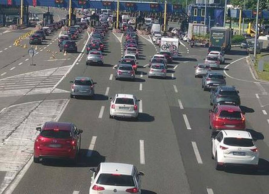 HAK upozorava: Popodne i navečer se očekuje vrlo gust promet, pratite ove preporuke!