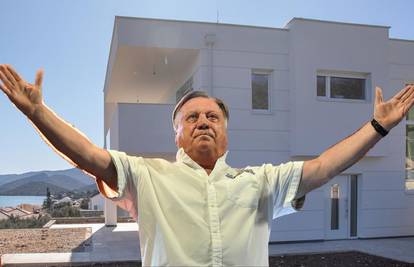 Halid Bešlić: Sad uživam u novoj kući na Pelješcu! Tu ću provoditi veći dio godine, ugodno mi je...